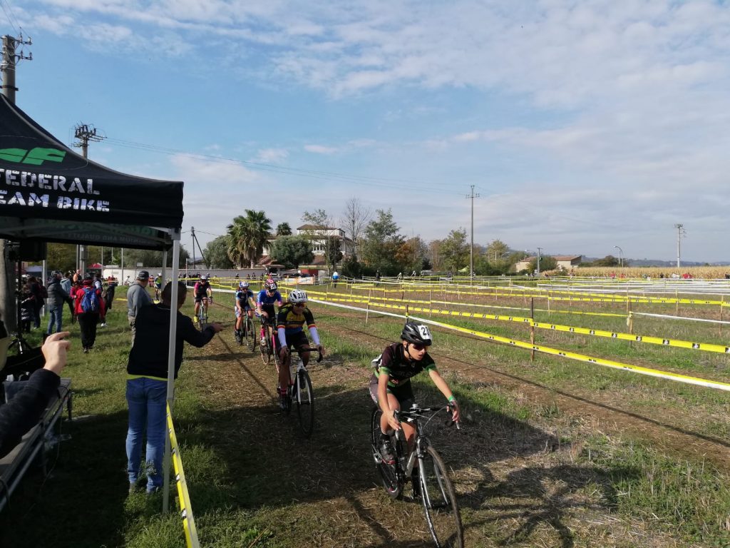 Ciclocross A Puglianello Che Spettacolo Col Mediterraneo Cross E Col