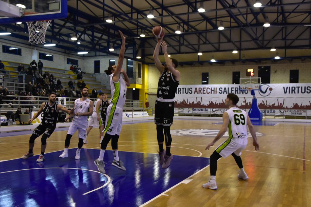 La Juvecaserta Torna Alla Vittoria Battuta Salerno Nel Derby Vivi