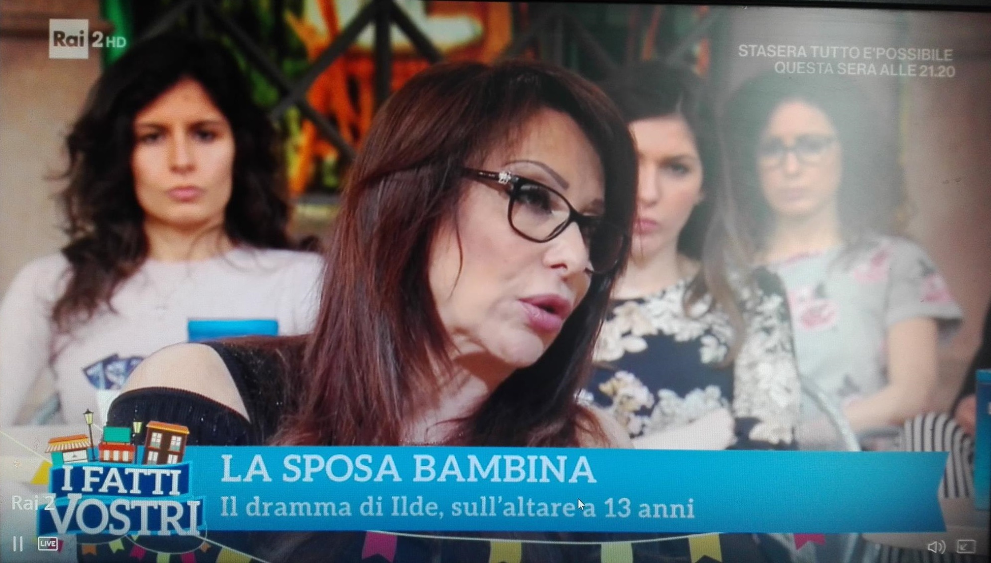 Data in sposa da bambina ad un camorrista. Presentazione ad Ottaviano di  “Scappa a piedi nudi” – Vivi Campania